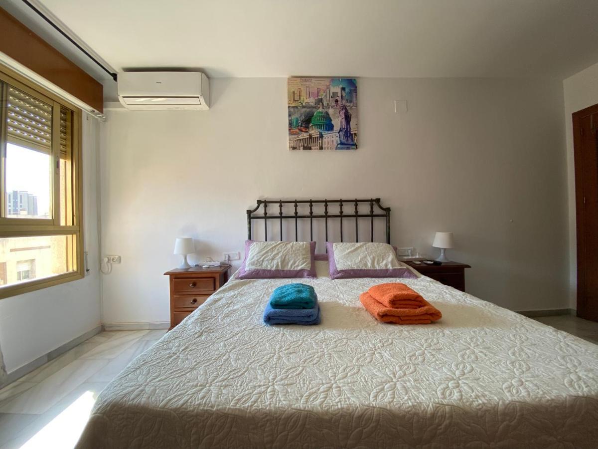 Malaga Centro Habitaciones Privada En Apartamento Compartidos Εξωτερικό φωτογραφία